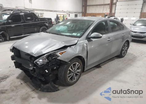 2023 Kia Forte Lxs z USA, uszkodzony, nr VIN 3KPF24AD6PE641619